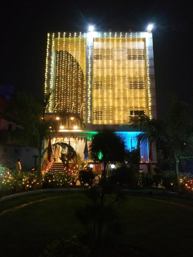 Varanasi Palace Exteriör bild
