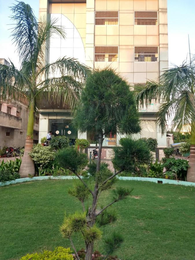 Varanasi Palace Exteriör bild
